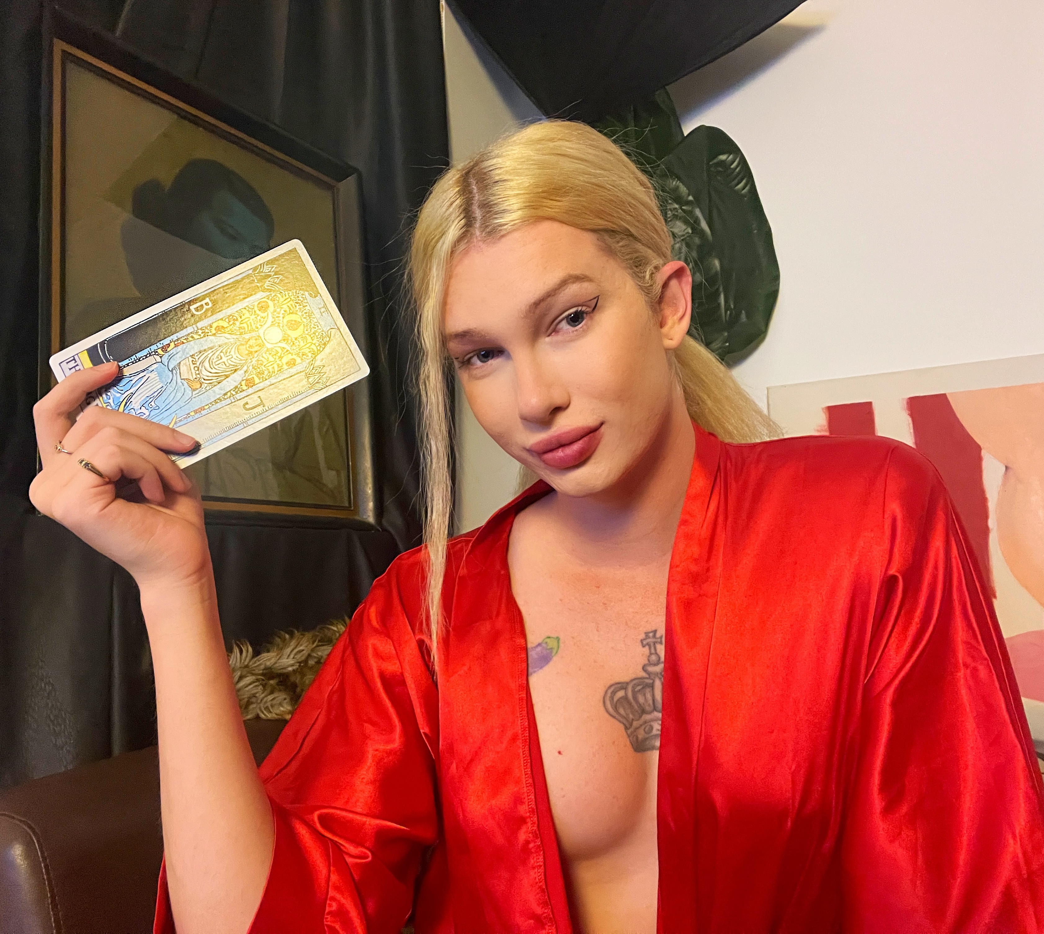 Model Jolene Dawson reveals why married men are obsessed with her - including one who paid £1,500 just to talk. Discover how she handles the attention and cash.