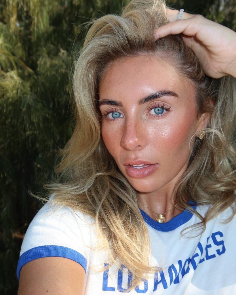 OnlyFans star Sophie Rain claims she’s made $76 million without sleeping with 1,000 men, sparking drama with Bonnie Blue as her housemate offers $2 million to end the feud.