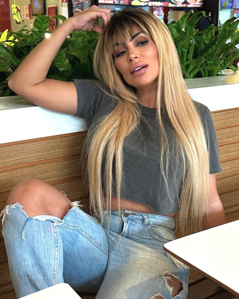 Former pastor Ana Akiva, now an OnlyFans star, calls out religious followers for hypocrisy and urges them to stop paying for her nude content and living double lives.