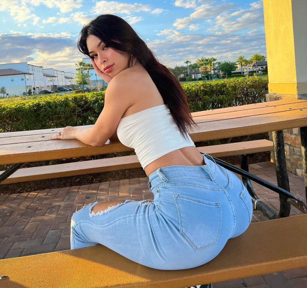 Argentinian gran Silvia Garcilazo, 53, went from lawyer to OnlyFans star with 9,000 subscribers, inspiring women over 50 to embrace confidence, freedom and self-worth.