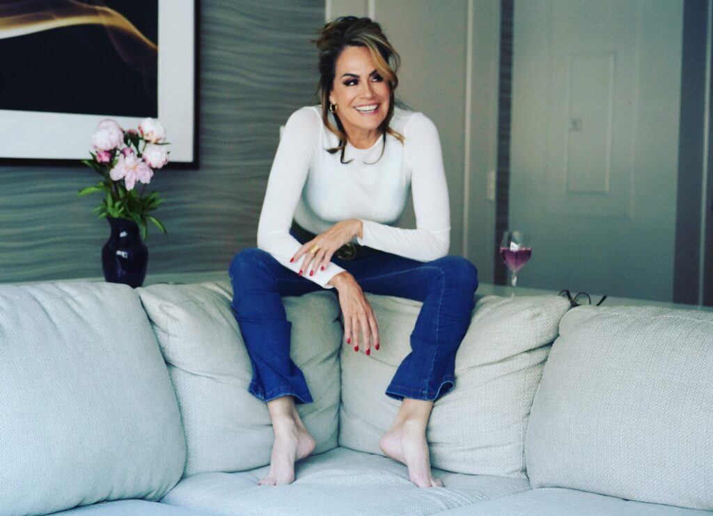 Mistress and life coach Gweneth Lee reveals her married lovers fund her lavish lifestyle, gifting her designer goods and a £5,000 luxury Christmas trip to Costa Rica.