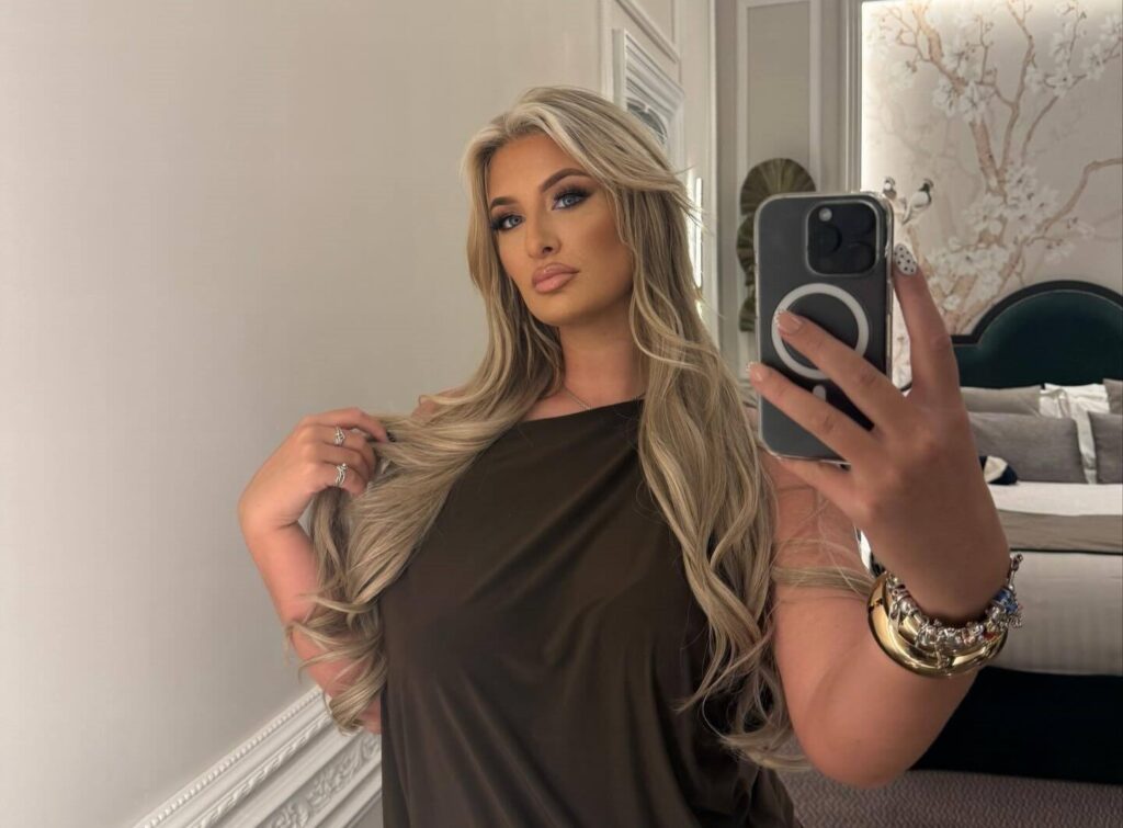 Content creator Sophia Isabella Smith goes from minimum wage retail to 70000 pounds a month on OnlyFans and says sobriety transformed her life career and mental clarity in the adult industry.
